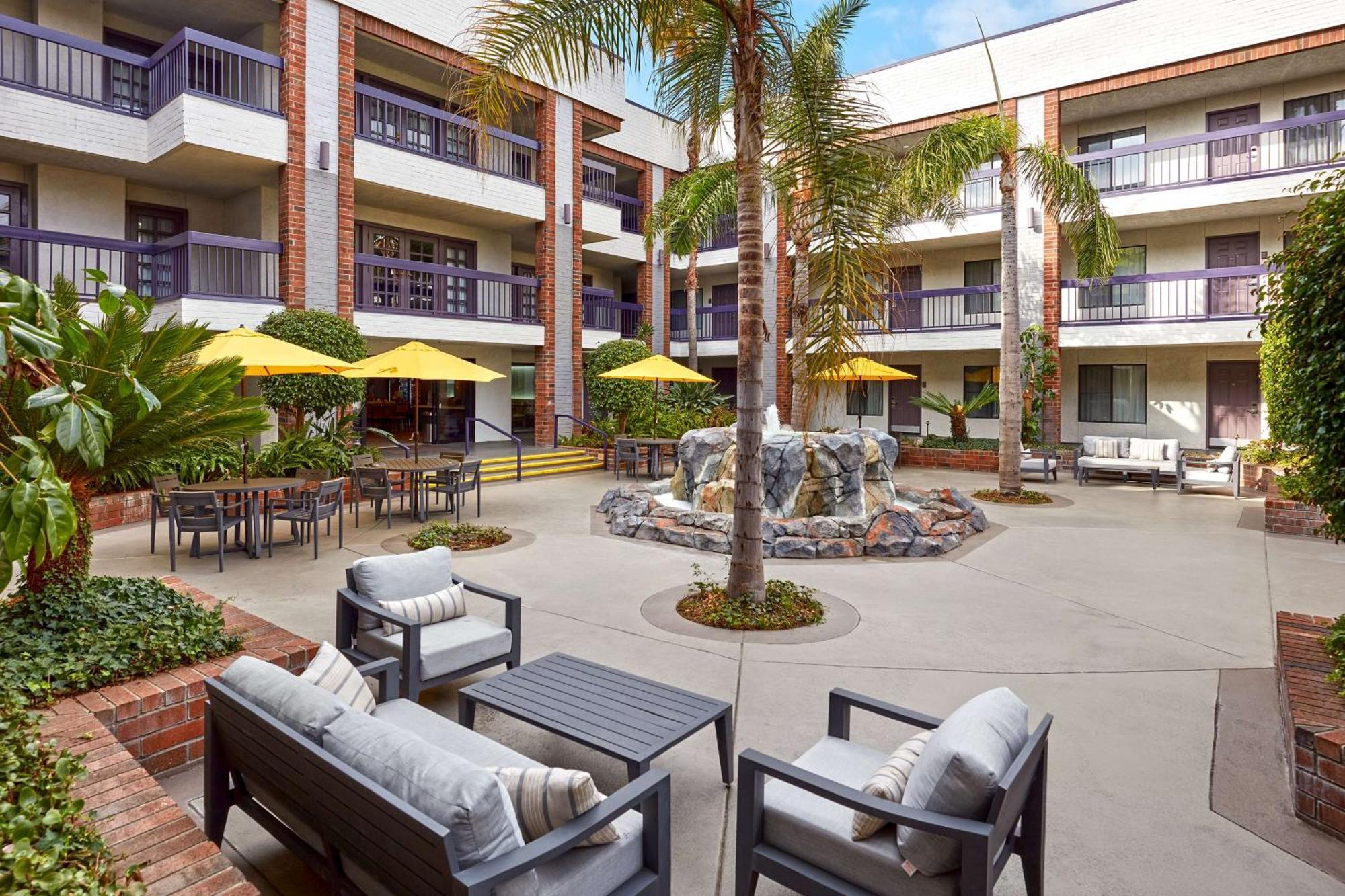 Best Western Plus Meridian Inn & Suites, Anaheim-Orange Exterior photo